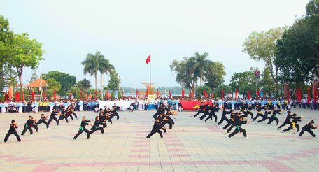Phong trào tập luyện thể dục thể thao ngày càng được quan tâm ở tất cả các cấp, ngành, nhân dân. Ảnh minh hoạ