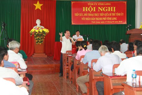 Quang cảnh buổi đối thoại.