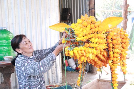 Tùy theo kích cỡ, hình thù sẽ tốn thời gian, nguyên liệu nhiều hay ít, từ đó sẽ cho ra giá cả sản phẩm khác nhau theo từng năm.