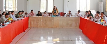 Đoàn khảo sát làm việc tại xã Nguyễn Văn Thảnh. 