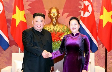  Chủ tịch Quốc hội Nguyễn Thị Kim Ngân hội kiến Chủ tịch Triều Tiên Kim Jong-un. (Ảnh: Trọng Đức/TTXVN)