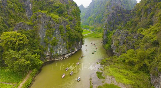 Vẻ đẹp của danh thắng Tam Cốc. 