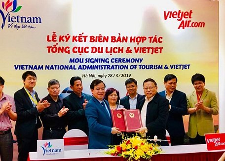 Lễ ký kết biên bản hợp tác xúc tiến quảng bá du lịch