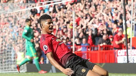 Rashford lại tỏa sáng giúp M.U giành chiến thắng.