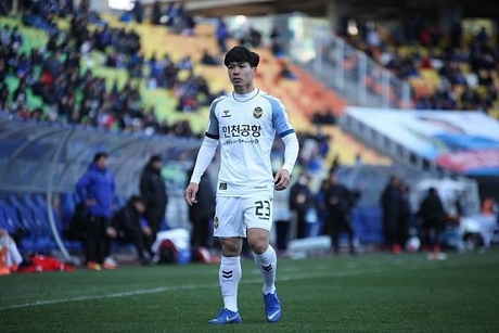 Báo Hàn Quốc khuyên Công Phượng nên học cách kiên nhẫn như Park Ji Sung