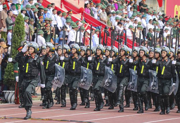 Hình ảnh Điện Biên ngày mới đang trên đà phát triển với những thành tựu kinh tế-văn hóa xã hội-du lịch trong phần kết thúc là lời mời gọi bạn bè, du khách muôn phương đến với mảnh đất lịch sử này./.
