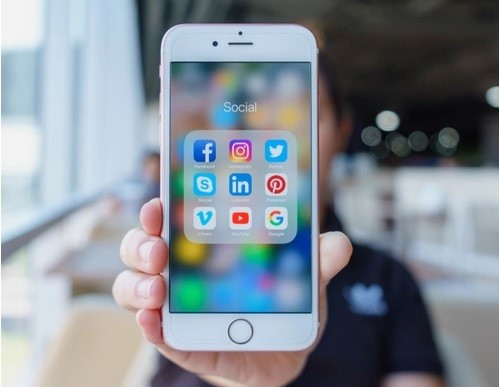 Facebook có khả năng gây tổn hao pin nhất trên iPhone mà bạn nên tránh xa.