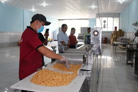Máy móc hiện đại giúp công ty nâng chất lượng sản phẩm.