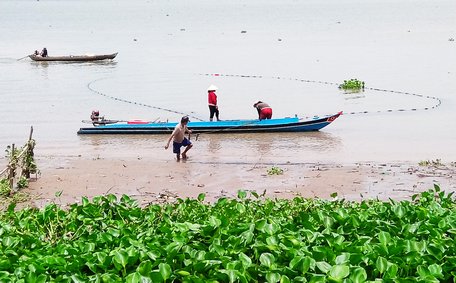 Sinh hoạt sông nước, hoạt động đánh bắt truyền thống trên sông là những hình ảnh hấp dẫn du khách.