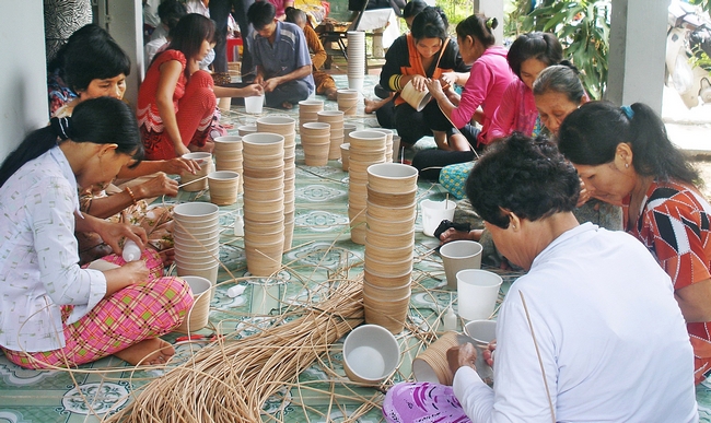 Thành lập các tổ nghề, làng nghề nhằm giúp lao động có thêm thu nhập.