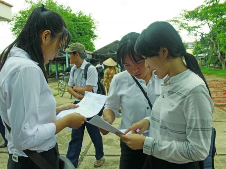 Ngoài trang bị kiến thức, để có mùa thi hiệu quả, các em cần có sức khỏe tốt và tâm lý vững vàng.