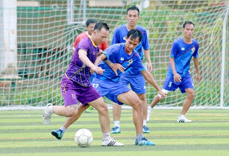  Bóng đá phủi sân 7 người đang được ưa chuộng ở Vĩnh Long.