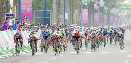 Các VĐV từng tranh tài tại Giải Xe đạp nam toàn quốc ĐBSCL mùa giải 2018, chặng về đích tại TP Cao Lãnh (Đồng Tháp).