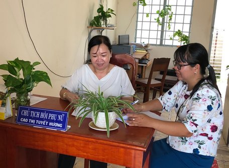 “Xanh hóa văn phòng hội” đang được Hội LHPN TP Vĩnh Long tích cực thực hiện.