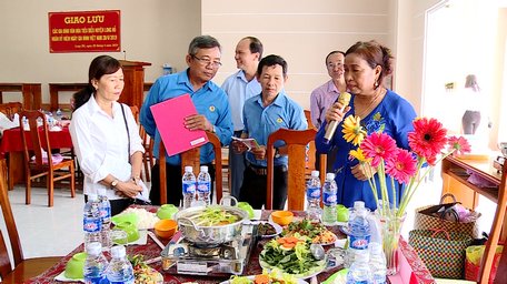 Hãy chăm chút bữa cơm cho gia đình yêu thương.Ảnh: PHƯỚC GIANG