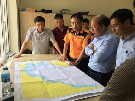  Lực lượng chức năng đang khẩn trương tổ chức tìm kiếm 9 nạn nhân còn mất tích.
