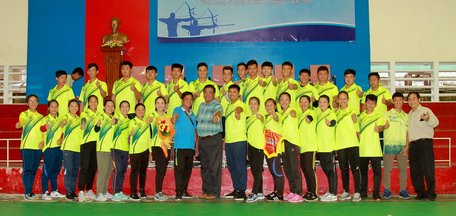 Đoàn VĐV Vĩnh Long tại mùa giải năm 2019.