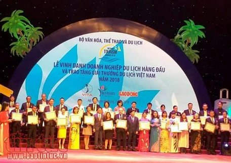 Lễ vinh doanh các doanh nghiệp du lịch, dịch vụ năm 2018.