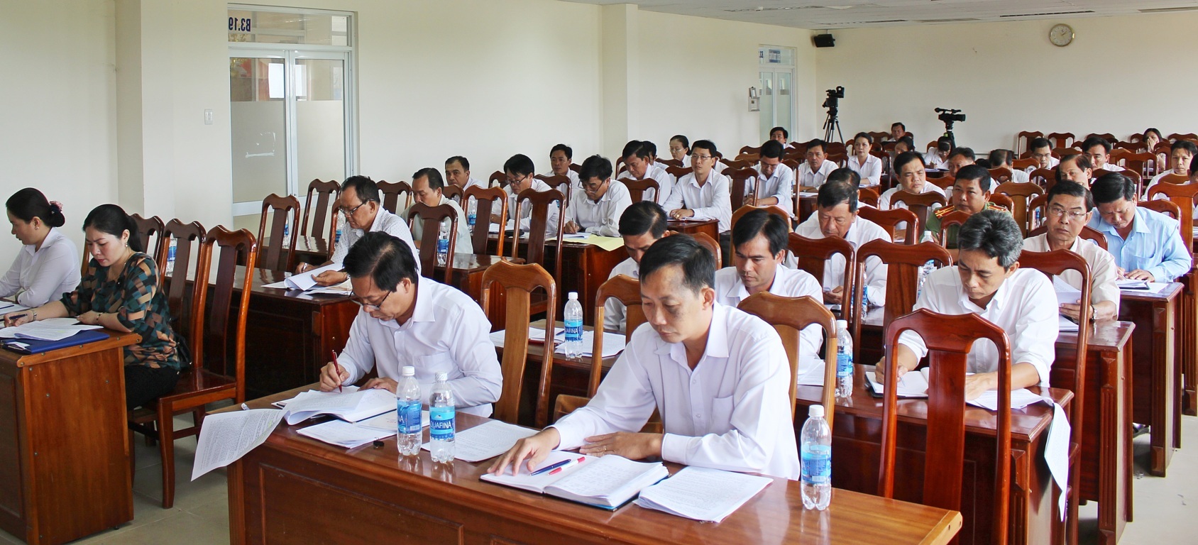 Phong trào thi đua Bình Tân chung sức xây dựng NTM đã có tác động tích cực, làm thay đổi nhận thức cán bộ, công chức và nhân dân