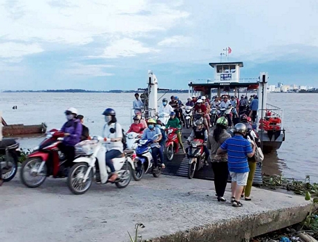 Ngành chức năng cần thắt chặt an ninh, an toàn… khu vực bến phà.