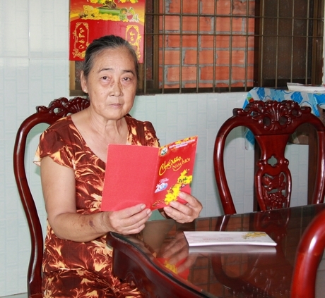 Huyện Tam Bình thường xuyên chăm lo đời sống vật chất, tinh thần cho gia đình chính sách, thương binh, mẹ Việt Nam anh hùng…