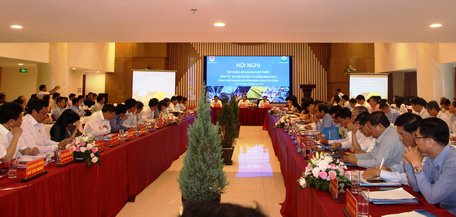 Quang cảnh hội nghị.