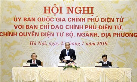 Ngày 23/7/2019, tại Trụ sở Chính phủ, Thủ tướng Nguyễn Xuân Phúc chủ trì hội nghị trực tuyến Uỷ ban Quốc gia Chính phủ điện tử với Ban chỉ đạo Chính phủ điện tử, chính quyền điện tử Bộ ngành, địa phương. Ảnh: Thống Nhất/TTXVN