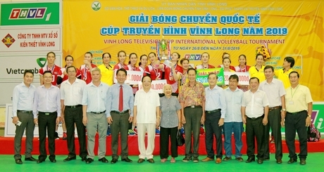 Đội nữ THVL giành chức vô địch.