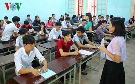  Khi tự chủ ĐH, sinh viên tài năng và có hoàn cảnh khó khăn vẫn được hỗ trợ học phí thông qua học bổng (ảnh minh họa).