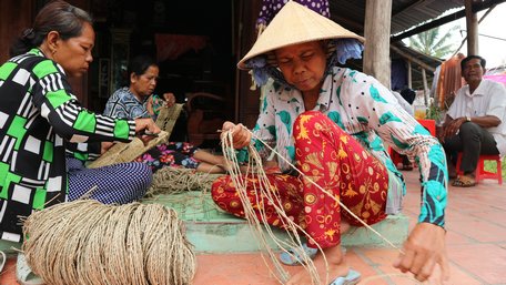 Họ có thêm một phần thu nhập phụ trợ cho đời sống gia đình.