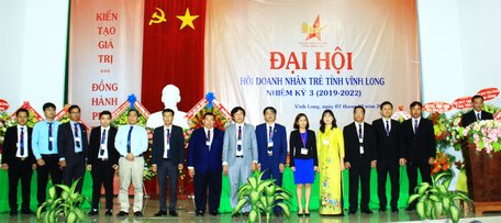  Ban chấp nhiệm kỳ 2019-2022 ra mắt đại hội