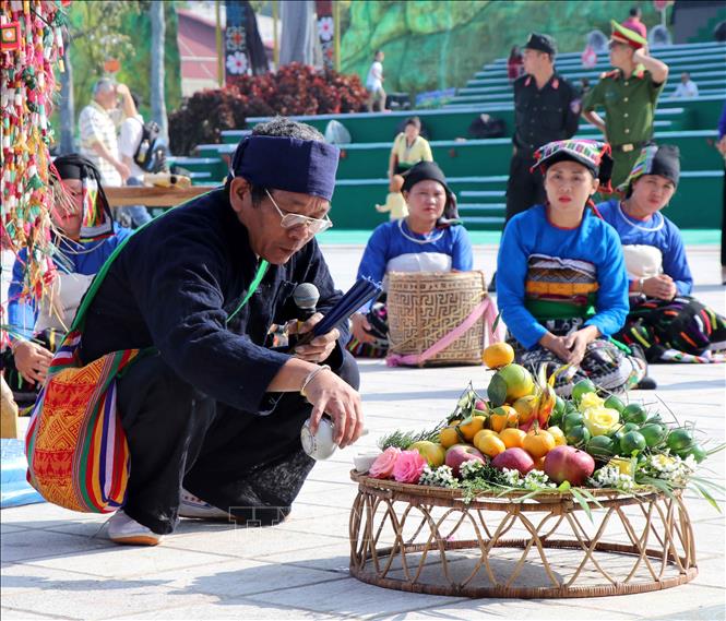 Trong lễ hội 