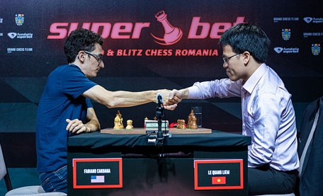 Lê Quang Liêm đánh bại Fabiano Caruana lượt về cờ chớp.