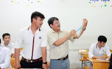 Dạy học sinh theo từng đối tượng.