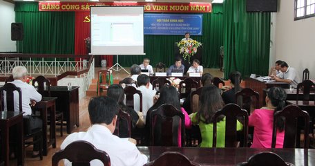 Các đại biểu đóng góp nhiều ý kiến để phát huy giá trị loại hình nghệ thuật truyền thống của dân tộc.