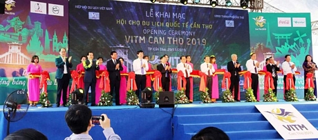  Lễ khai mạc hội chợ diễn ra ngày 29/11/2019.