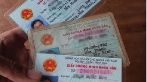 Từ tháng 12 sẽ thu, hủy chứng minh thư bị bong, tróc (Ảnh minh họa)