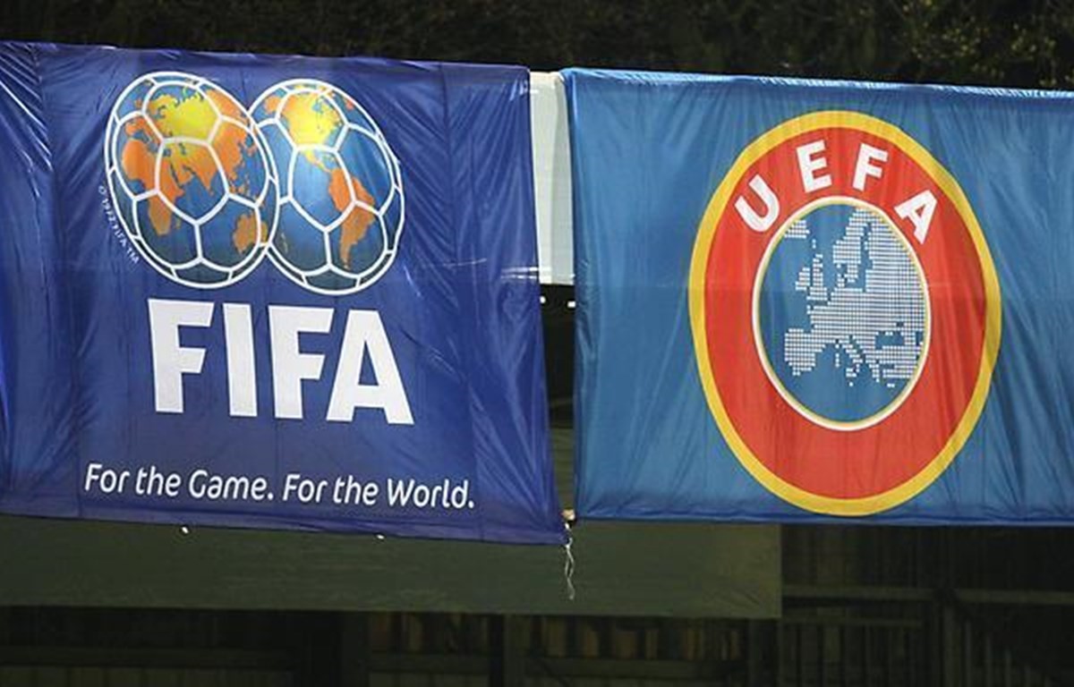 Cuộc chiến giữa FIFA và UEFA bắt đầu.