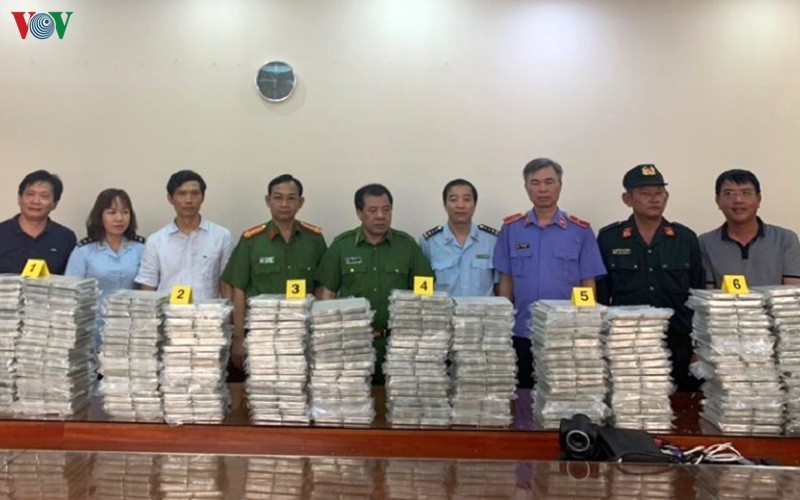 Ban chuyên án bắt giữ 1.390 bánh heroin.