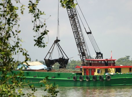 Cần xử lý nghiêm các trường hợp khai thác cát trái phép trên địa bàn tỉnh.