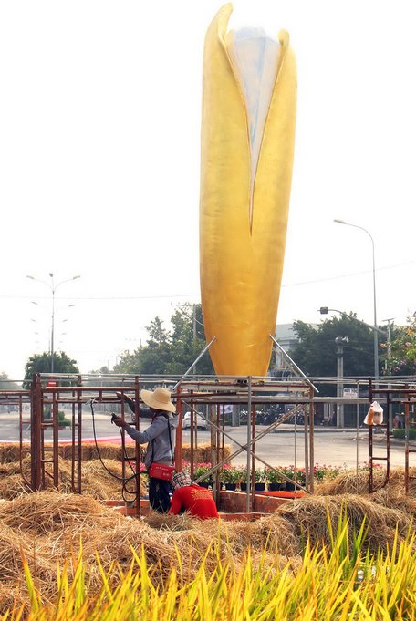 Đã sẵn sàng cho sự kiện lớn: Festival Lúa gạo Việt Nam lần IV- Vĩnh Long năm 2019. Trong ảnh: Mọi công tác chuẩn bị cho sự kiện diễn ra khẩn trương đúng tiến độ.