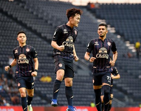  Lương Xuân Trường lúc còn khoác áo Buriram United