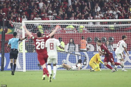 Roberto Firmino là người hùng, mang về chức vô địch FIFA Club World Cup 2019 cho Liverpool. (Ảnh: EPA)