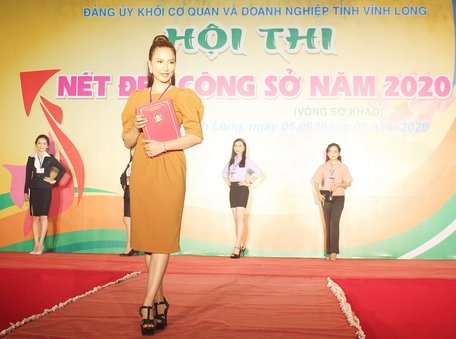 BVL_5.1 Tuoi_Tin hoi thi net dep cong so (3).JPG