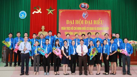  BCH Đoàn Khối các cơ quan và doanh nghiệp ra mắt đại hội.