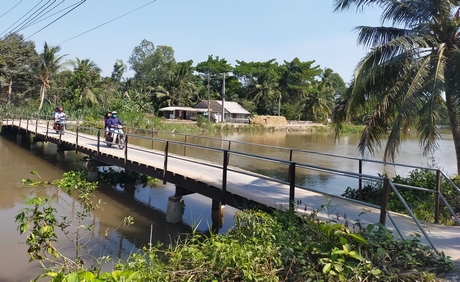 Vàm Ông Nam (xã Hòa Thạnh) tiếp giáp sông Măng Thít- nước đã nhiễm mặn từ trước Tết Nguyên đán.