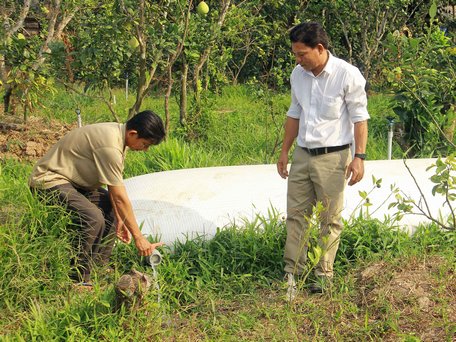 Cấp nước ngọt cho sinh hoạt và sản xuất được ưu tiên hàng đầu.