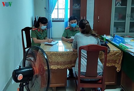 Công an TP Hội An làm việc với người đưa tin sai sự thật về phòng chống dịch bệnh Covid-19