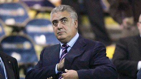 Ông Lorenzo Sanz thời còn làm Chủ tịch Real Madrid