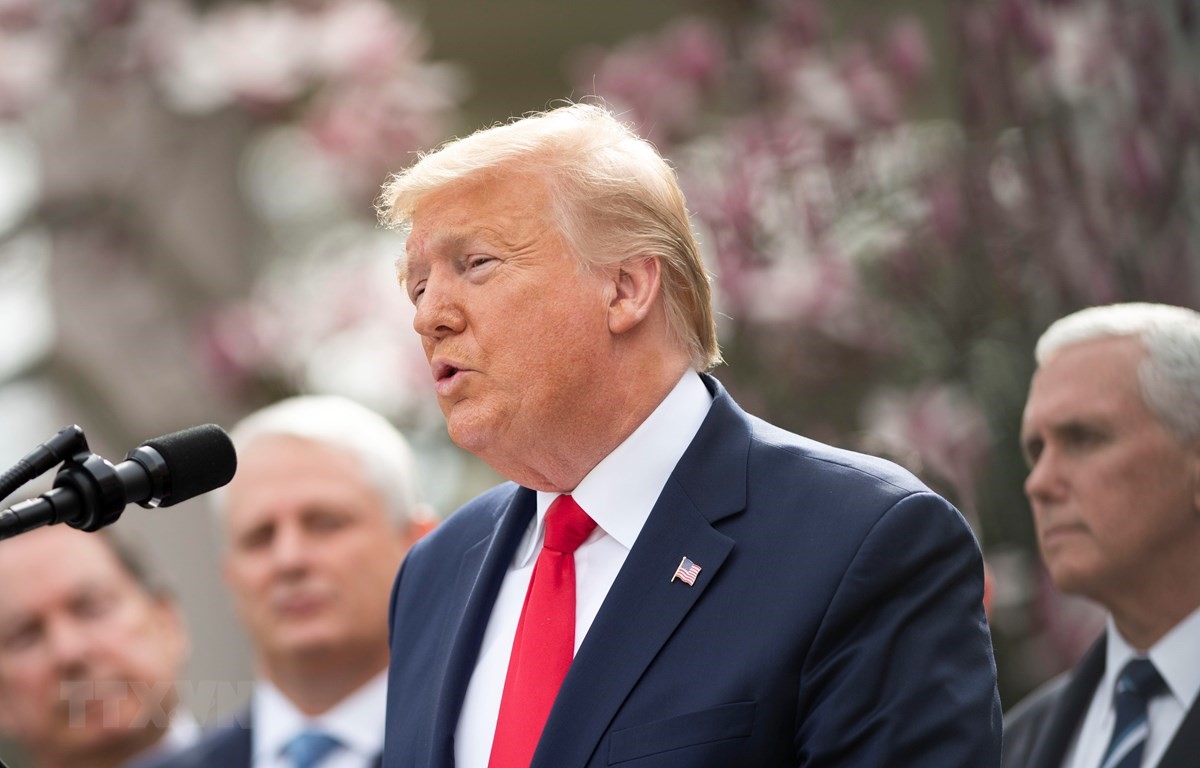 Tổng thống Mỹ Donald Trump phát biểu trong cuộc họp báo tại Nhà Trắng ngày 13/3/2020. (Nguồn: THX/ TTXVN)